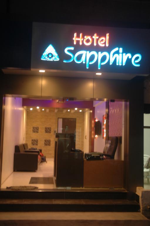 Hotel Sapphire Джунагадх Экстерьер фото